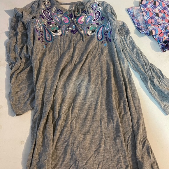 Lot of long sleeve shirts - Picture 3 of 3